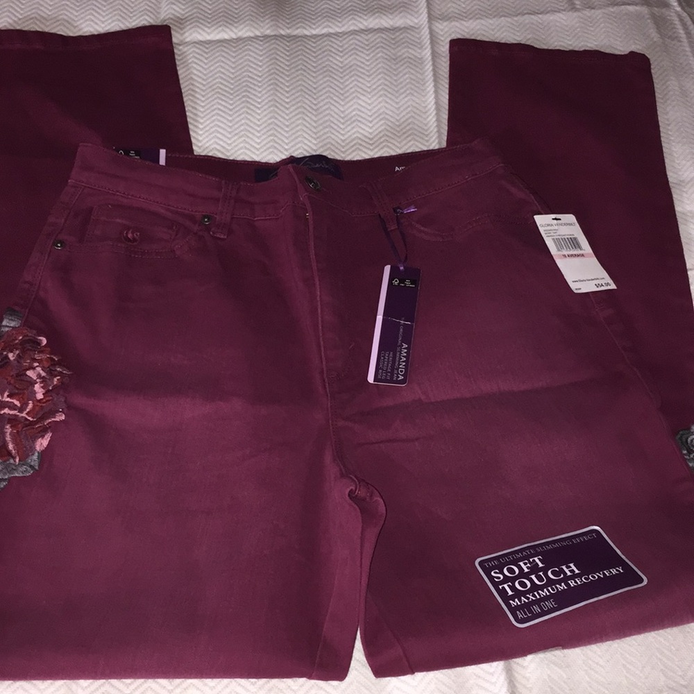 - Gloria Vanderbilt Amanda Slimming Jeans